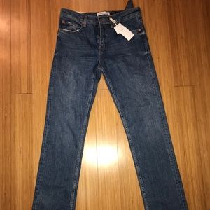 BRAND NEW! Zara Folded Up Slim Boyfriend Jean!